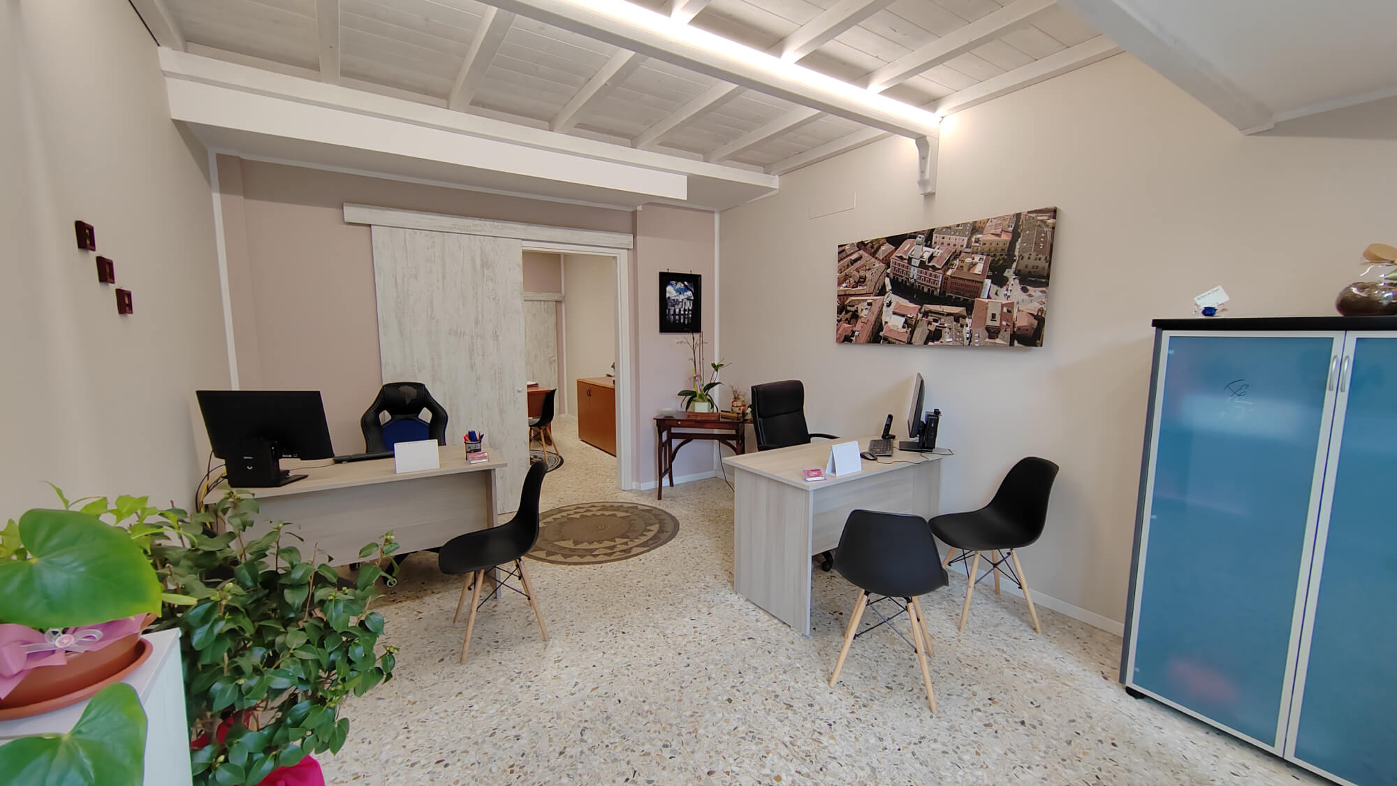 interno agenzia 1