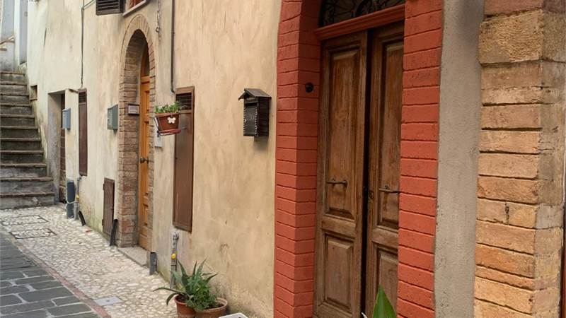 In Vendita In Centro Storico di Acquasparta